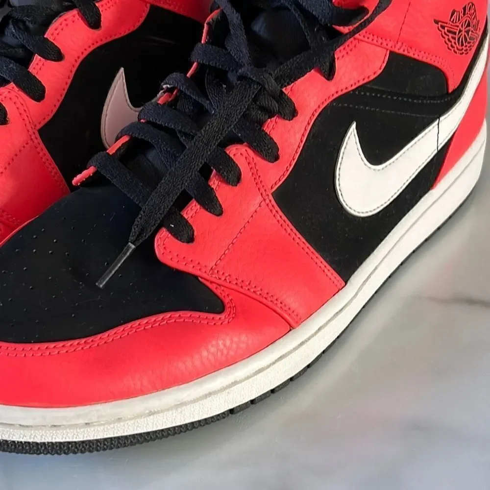 Nike Air Jordan 1 Retro Mid 'Infrared 23' Mens Sneakers Size 12 (Authentic)